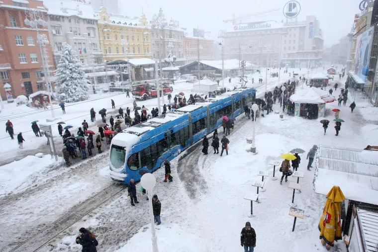 Dan kada je snijeg zatrpao Zagreb: Cijeli grad je stao! Ovako je 2012. izgledala metropola