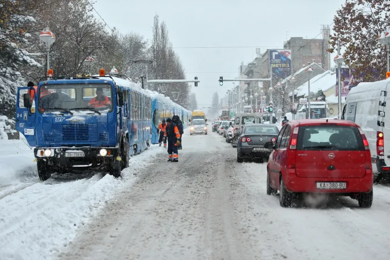 Dan kada je snijeg zatrpao Zagreb: Cijeli grad je stao! Ovako je 2012. izgledala metropola