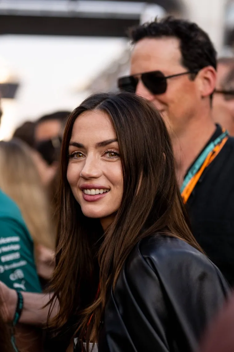 Neočekivani susret glumice i Hamiltona: Zavodnički potez legende probudio kemiju