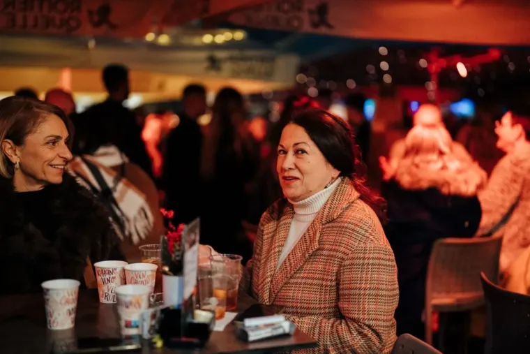 Pogledajte kako je Advent u Zadru gorio uz Tajči: &Scaron;ljokičaste kombinacije i crvene kapice