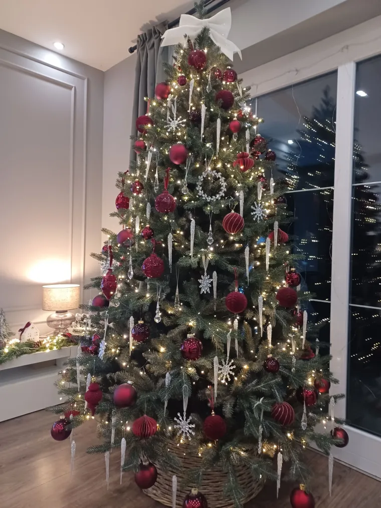 Blagdanska magija! Donosimo 40 va&scaron;ih jelki koje su očarale redakciju