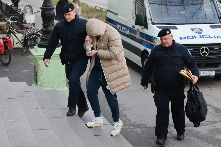 Ovo je banda koja je krijumčarila travu: Novac tro&scaron;io na kladionice, dio uplatio na tatin račun