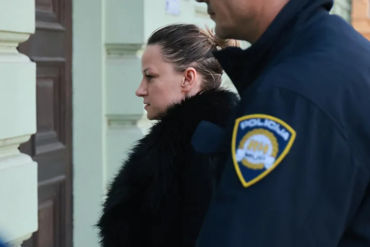 Ovo je banda koja je krijumčarila travu: Novac tro&scaron;io na kladionice, dio uplatio na tatin račun