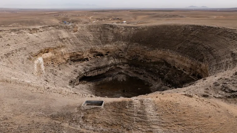&Scaron;to im se to događa? Goleme vrtače niču kao gljive poslije ki&scaron;e