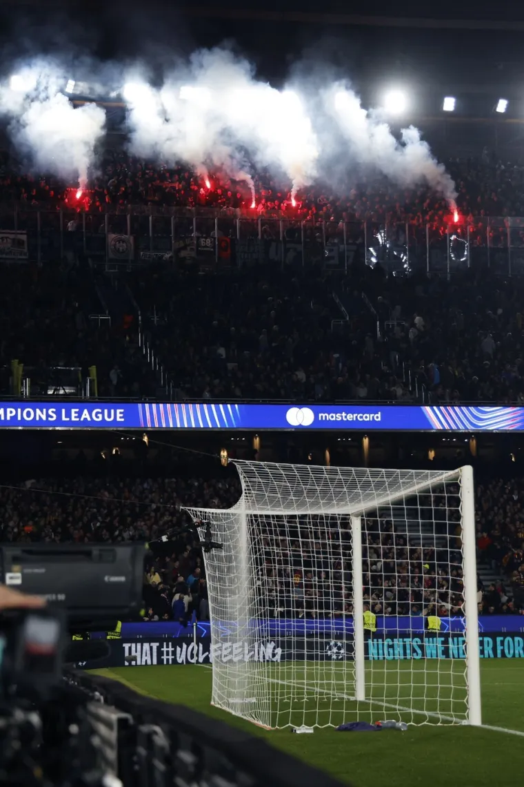 Nijemci do&scaron;li na obnovljeni Camp Nou i radili kaos: Fotografije obilaze svijet