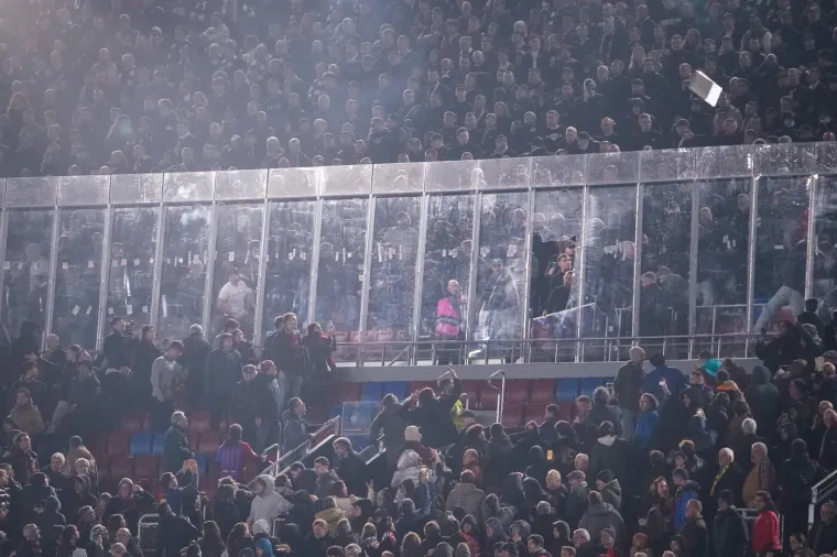 Nijemci do&scaron;li na obnovljeni Camp Nou i radili kaos: Fotografije obilaze svijet