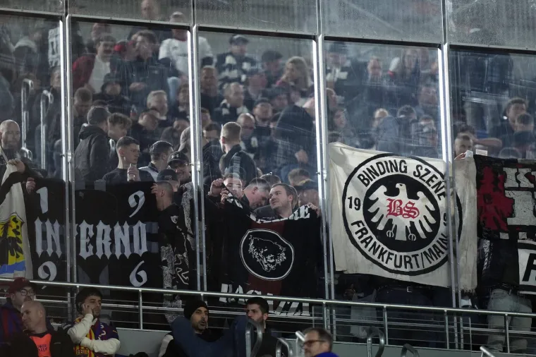 Nijemci do&scaron;li na obnovljeni Camp Nou i radili kaos: Fotografije obilaze svijet