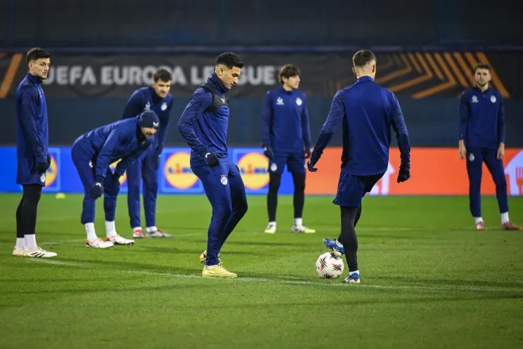 Smrknuta lica i potpuna koncentracija: Evo kako je pro&scaron;ao zadnji trening uoči Betisa