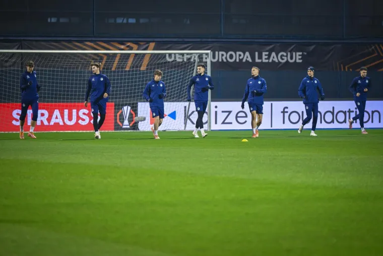 Smrknuta lica i potpuna koncentracija: Evo kako je pro&scaron;ao zadnji trening uoči Betisa