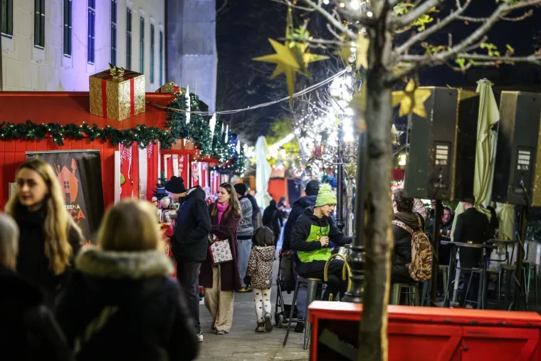 Jeste li već bili na zagrebačkom Adventu? Pogledajte čarobne prizore iz srca metropole