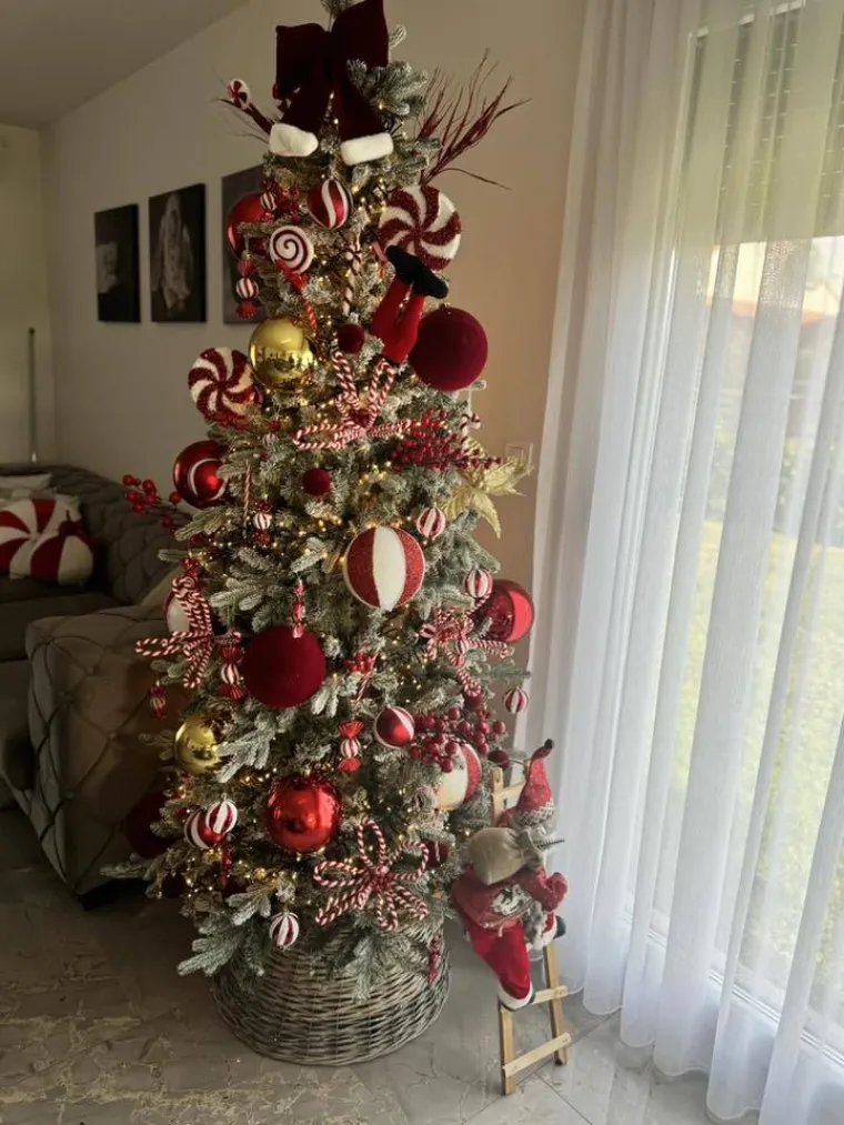 Blagdanska čarolija se nastavlja: Donosimo vam jo&scaron; 40 va&scaron;ih prekrasnih jelki