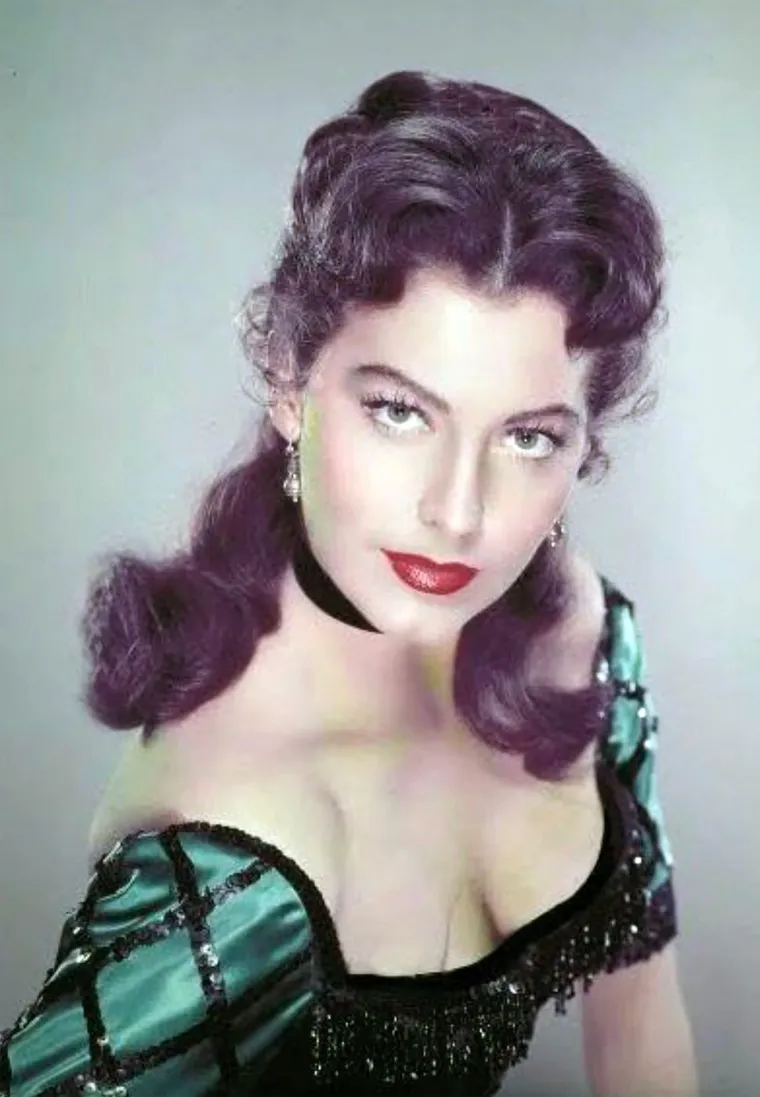 Zvali su je najljepšom ženom, zarađivala je milijune, ali su je muškarci i alkohol uništili