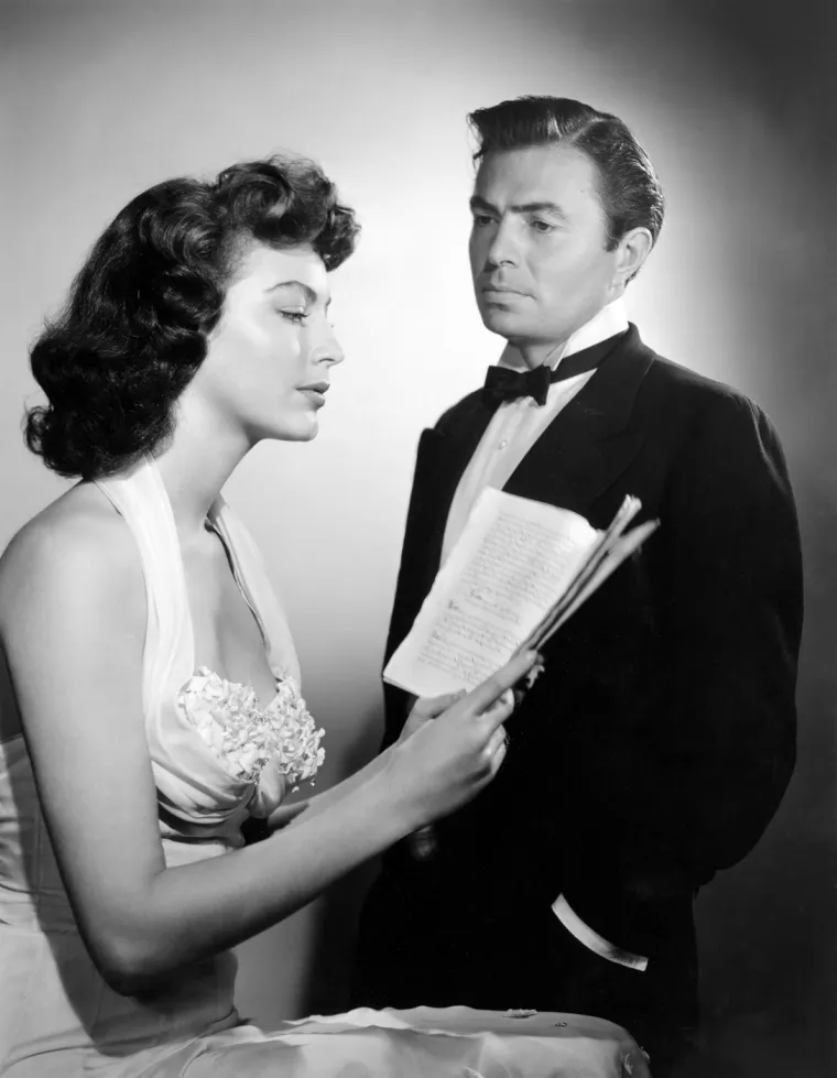 Zvali su je najljep&scaron;om ženom, zarađivala je milijune, ali su je mu&scaron;karci i alkohol uni&scaron;tili