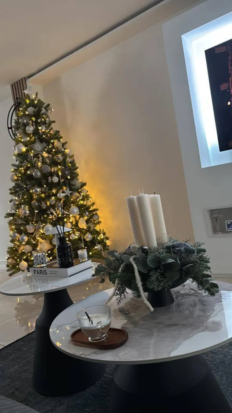 Jedna ljep&scaron;a od druge: Utrka se zahuktava, ovo su va&scaron;e čarobne božićne jelke