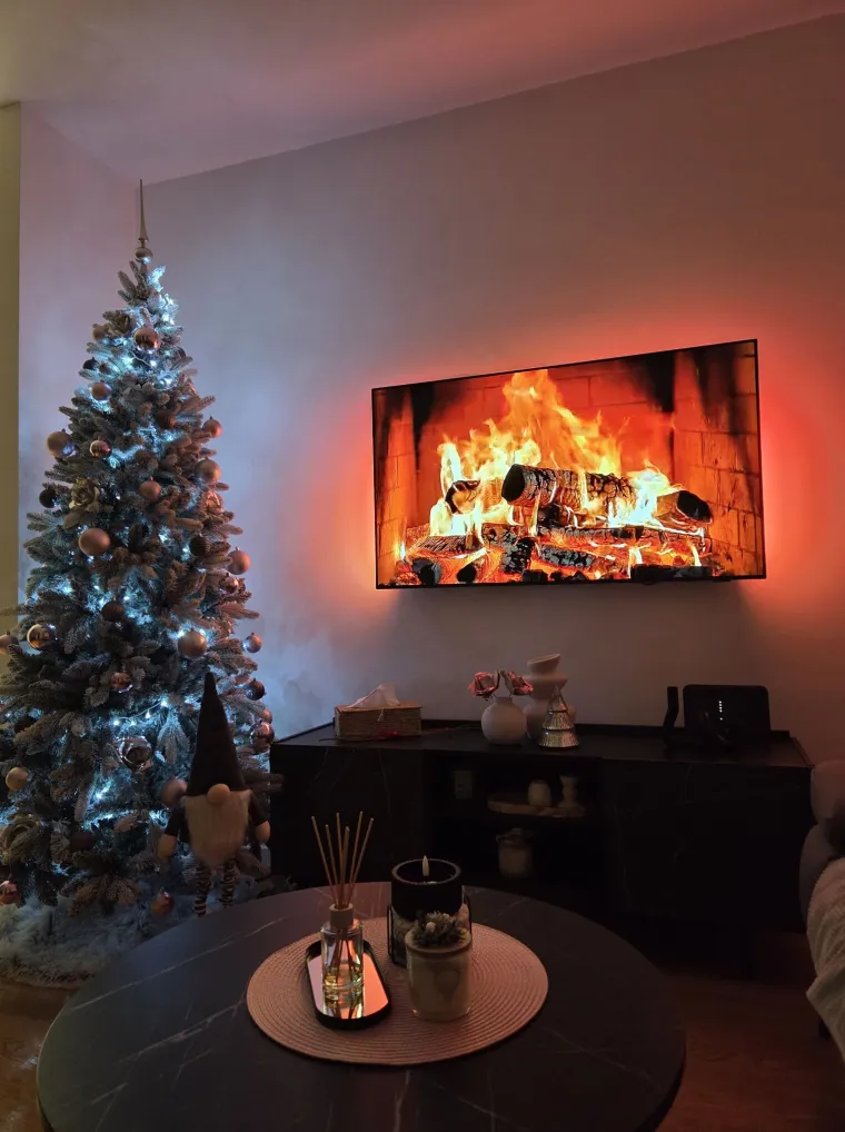 Jedna ljep&scaron;a od druge: Utrka se zahuktava, ovo su va&scaron;e čarobne božićne jelke