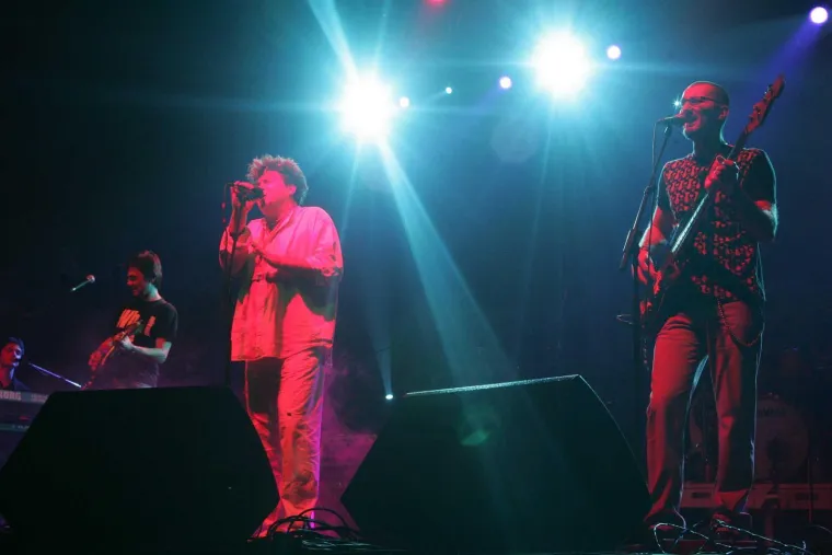 Drugačija frizura, neobična moda: Mnogi neće prepoznati Severinu na fotografijama starim 20 godina