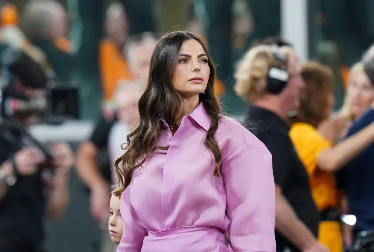 Koga ljubi najplaćeniji vozač F1? 76 milijuna dolara mu ni&scaron;ta ne vrijedi naspram nje