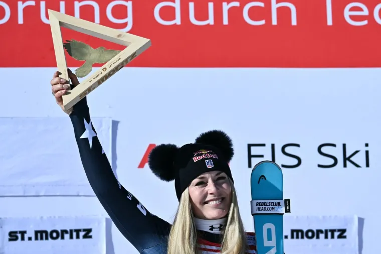 Najzgodnija skija&scaron;ica se emotivno 'raspala' na postolju: Suzno lice krije tajnu razgovora s ocem