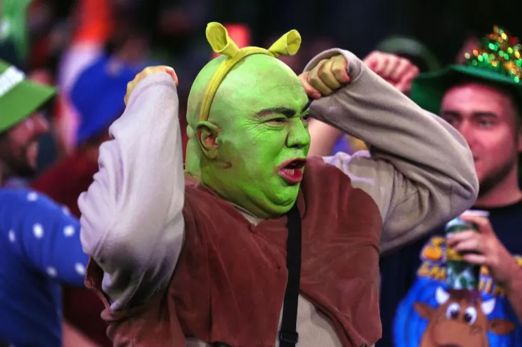 Biskupi, časne, Hulk Hogan i Shrek u publici? Da, samo na ovom Svjetskom prvenstvu