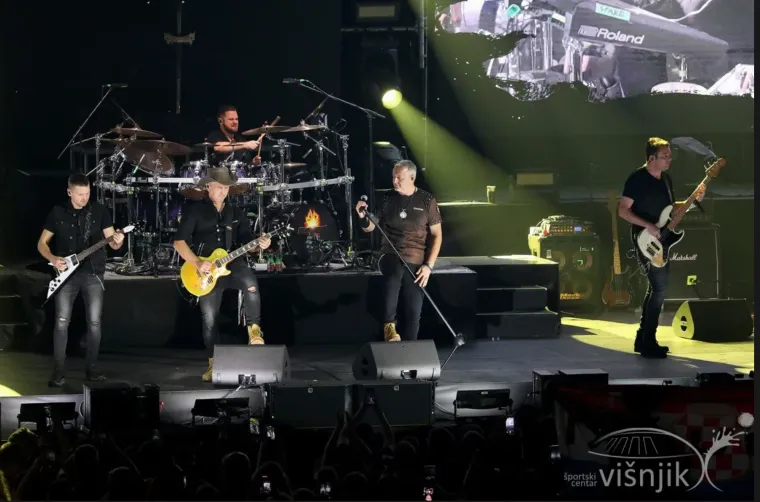 Ove fotografije Zadar će pamtiti: Pogledajte kakvu atmosferu je Thompson napravio u Vi&scaron;njiku