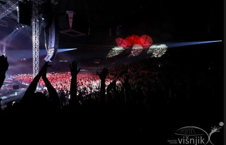 Ove fotografije Zadar će pamtiti: Pogledajte kakvu atmosferu je Thompson napravio u Vi&scaron;njiku