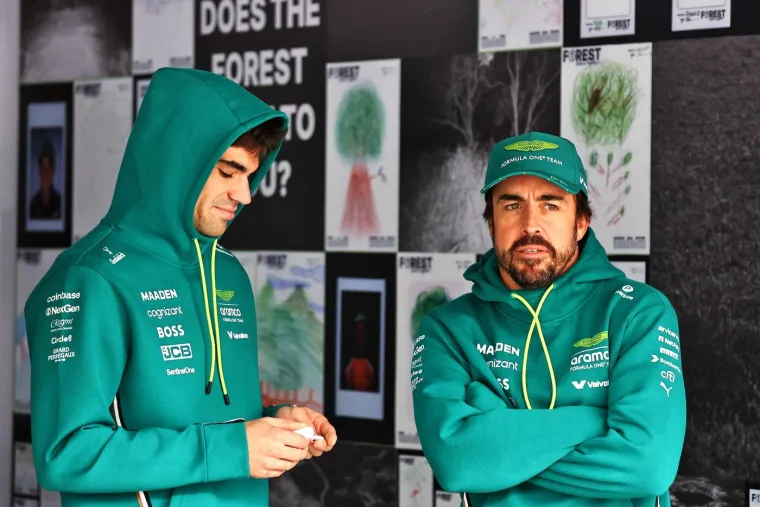 Plijeni poglede gdje god se pojavi: Ima 38 godina, troje djece i uskoro rađa prvo dijete F1 legendi