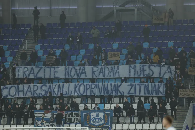 Sablasna atmosfera na Opusu: Ovakve poruke navijača grad na Dravi nikada nije vidio