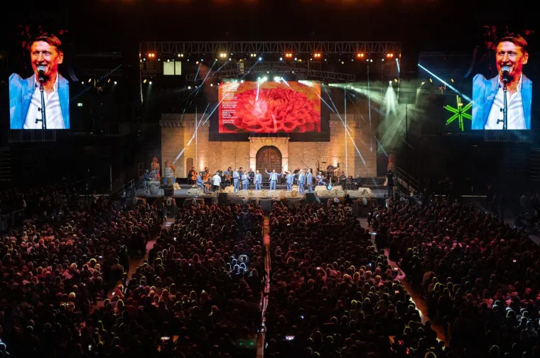 U društvu političkog vrha: Marijan Kustić prvi put u javnosti uhvaćen u društvu Nike Perenčević