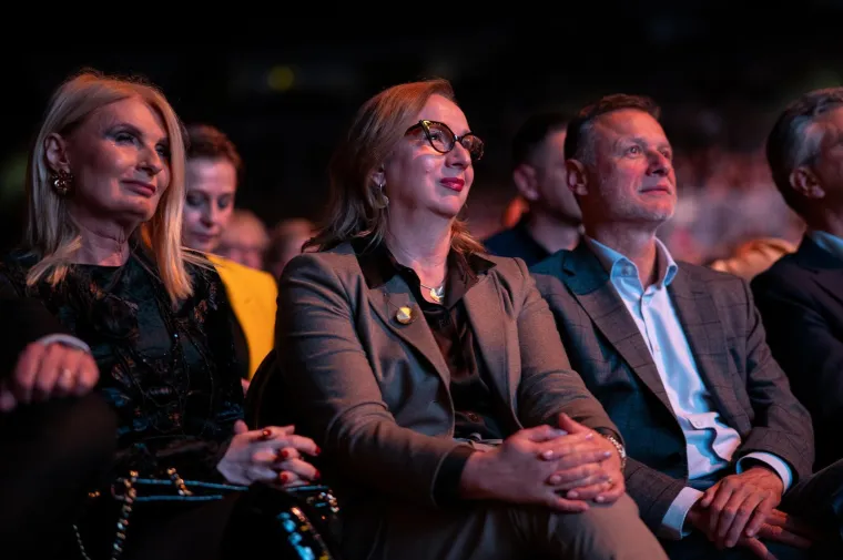 U dru&scaron;tvu političkog vrha: Marijan Kustić prvi put u javnosti uhvaćen u dru&scaron;tvu Nike Perenčević