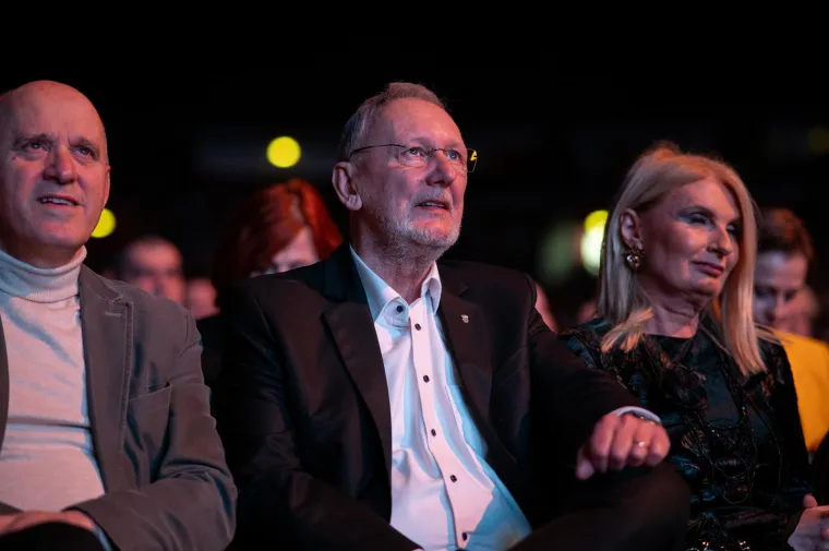 U dru&scaron;tvu političkog vrha: Marijan Kustić prvi put u javnosti uhvaćen u dru&scaron;tvu Nike Perenčević