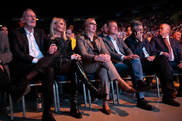 U dru&scaron;tvu političkog vrha: Marijan Kustić prvi put u javnosti uhvaćen u dru&scaron;tvu Nike Perenčević