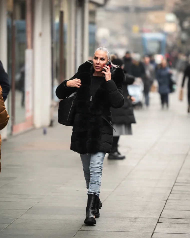 Kovrčava ljepotica bila je glavna zvijezda zagrebačke &scaron;pice, a pojavila se i zgodna liječnica