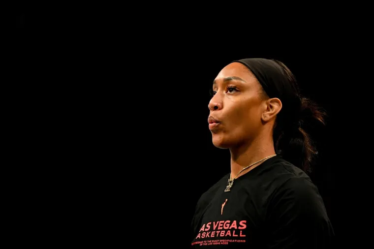 193 centimetra savr&scaron;enstva: Sporta&scaron;ica godine dominira na terenu i izvan njega