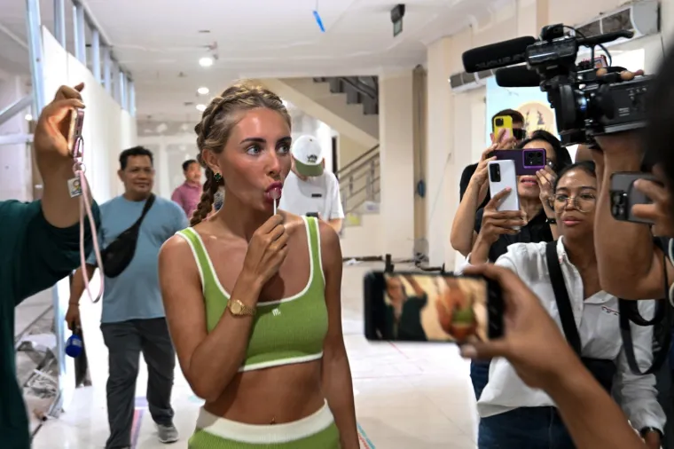 Tko je kontroverzna Britanka? Spavala s 1057 mu&scaron;karaca u 12 sati, a sada je protjerana iz Indonezije