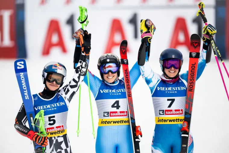 Jedna od najzgodnijih skija&scaron;ica iznenadila crnim predmetom na licu: Pogledajte o čemu se radi