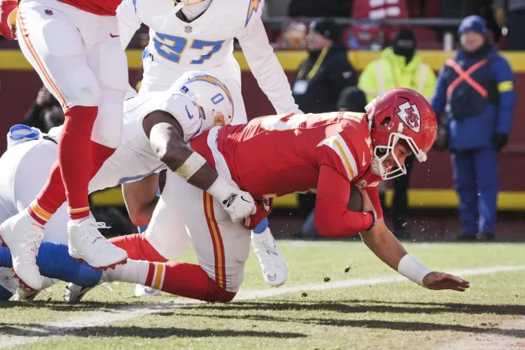 &Scaron;ok na stadionu: Najbolji igrač dana&scaron;njice leži u agoniji, igrači mole na koljenima