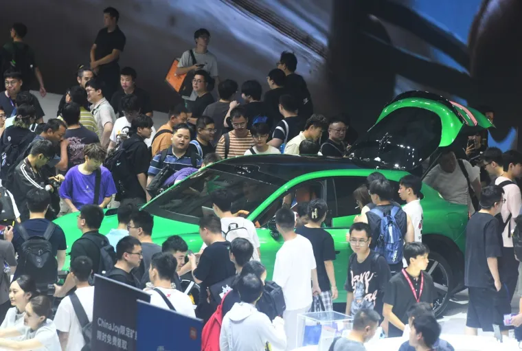 Giganti drhte s razlogom: Ovo je revolucija na kotačima, a tek kad vidite tko stoji iza toga...