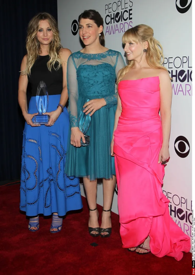 Bernadette jesi li to ti? Omiljena &scaron;treberica zapravo je zavodljiva plavu&scaron;a koja mami uzdahe