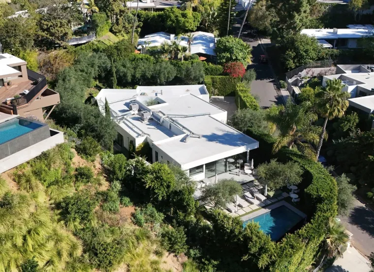 Najzgodnija skija&scaron;ica dala vi&scaron;e od 8 milijuna dolara za megaluksuznu vilu, pogledajte gdje živi