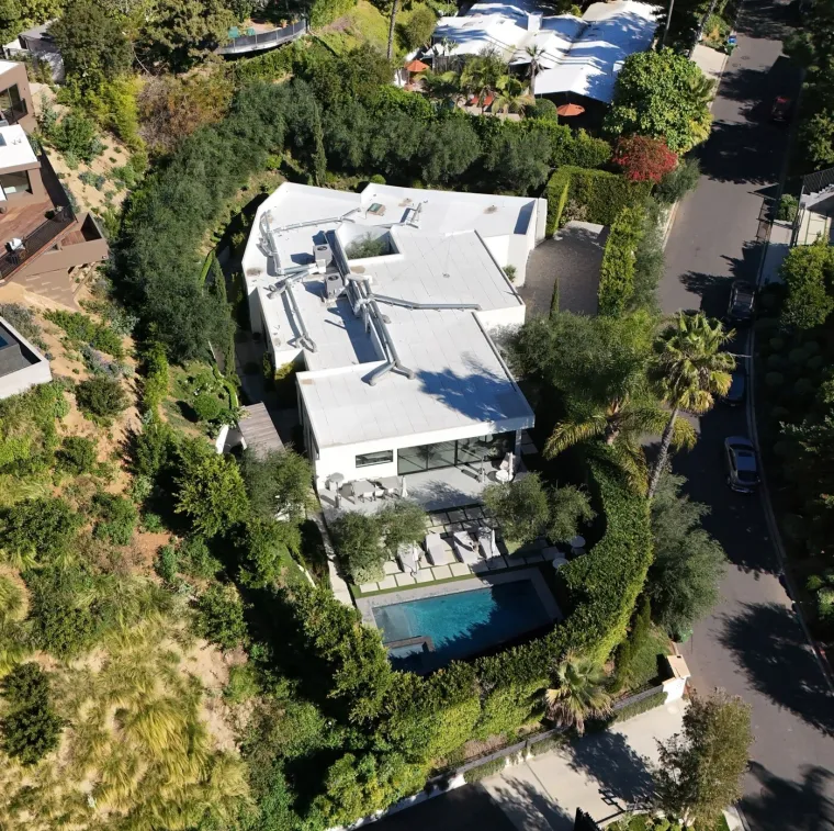 Najzgodnija skija&scaron;ica dala vi&scaron;e od 8 milijuna dolara za megaluksuznu vilu, pogledajte gdje živi