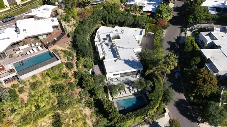 Najzgodnija skija&scaron;ica dala vi&scaron;e od 8 milijuna dolara za megaluksuznu vilu, pogledajte gdje živi