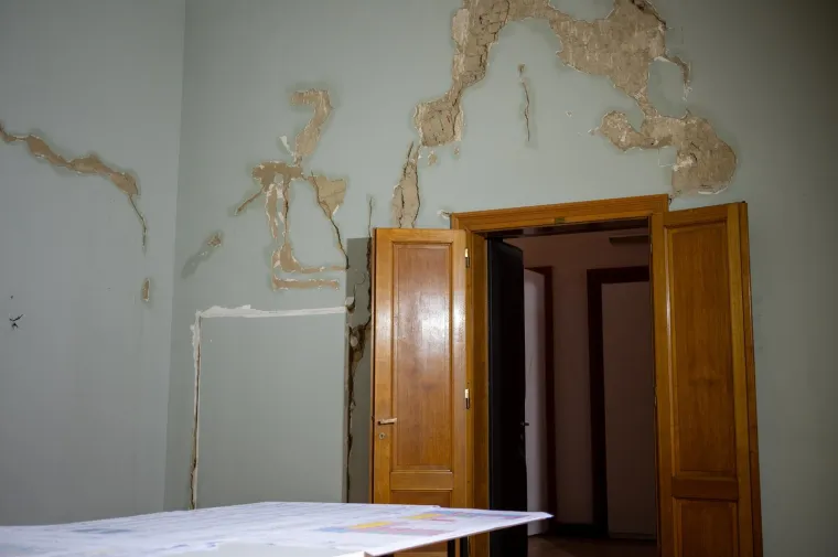 S dvije godine ka&scaron;njenja kreće obnova Pravnog fakulteta: Pogledajte &scaron;tetu od potresa