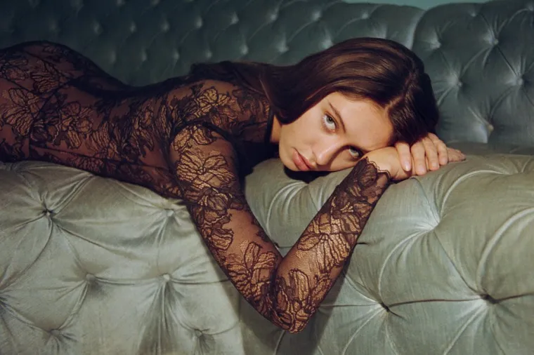 Kći poznatog glumca rano je kročila na modnu pistu, a prije nekoliko godina potpuno je promijenila stil