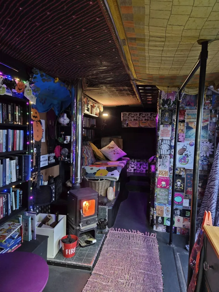 Uložila je vrtoglavi iznos i od autobusa stvorila dom iz snova: Izgleda kao pravi mali raj