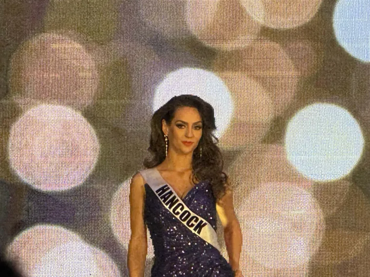 Legendarni trener hrvatskih korijena u vezi s 50 godina mlađom misicom: 'Volimo se javno'