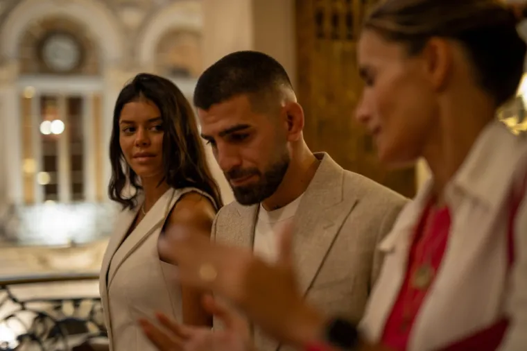 UFC prvak &scaron;okirao javnost: 'Ona me ucjenjuje, prijeti i lažno optužuje za obiteljsko nasilje'