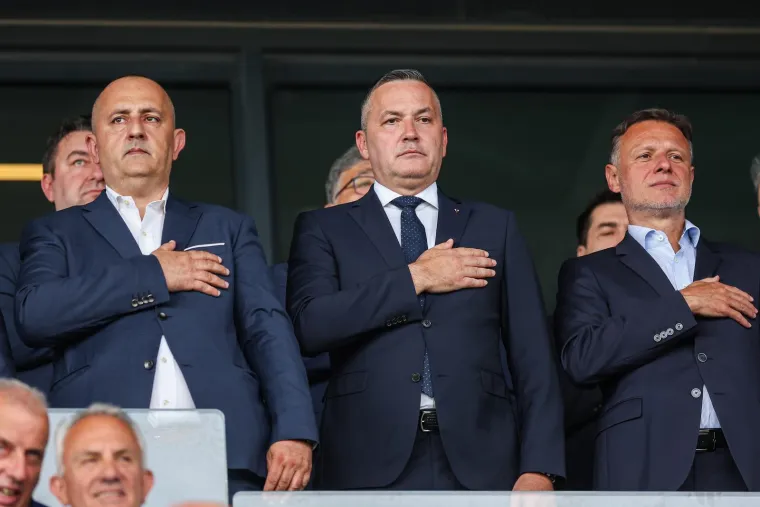 Novi dečko Nike Perenčević? Pogledajte fotografije predsjednika HNS-a s kojim ju povezuju