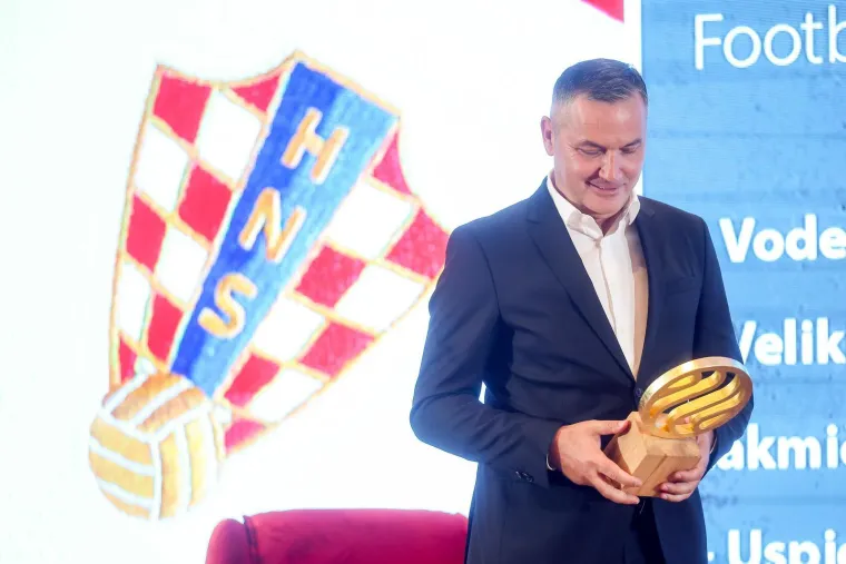 Novi dečko Nike Perenčević? Pogledajte fotografije predsjednika HNS-a s kojim ju povezuju