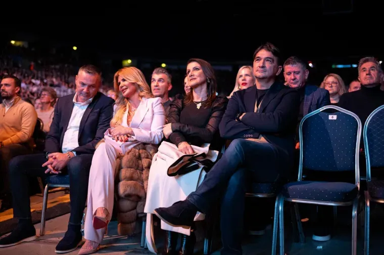 Novi dečko Nike Perenčević? Pogledajte fotografije predsjednika HNS-a s kojim ju povezuju