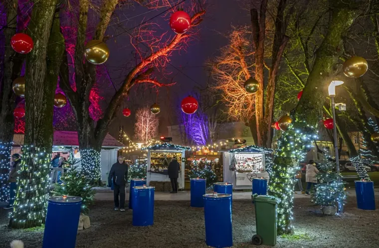 Nikad ljep&scaron;i Advent: Kovrčava djevojka s osmijehom od milijun dolara obilježila večer u Karlovcu